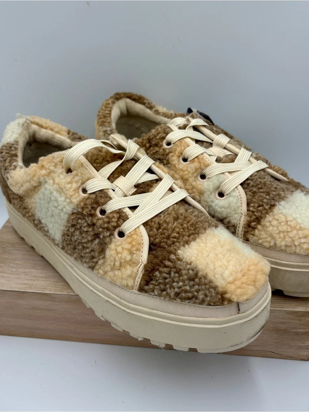 Toms cozy sneakers